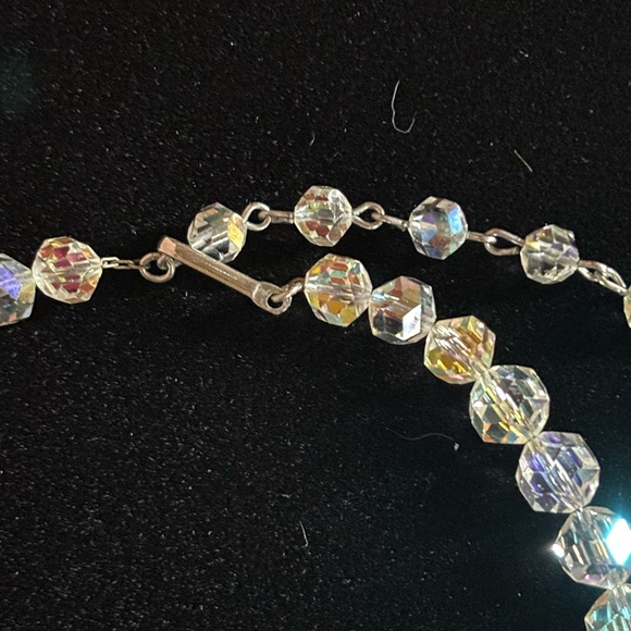 Vintage Estate Crystal Aurora Borealis Strand Necklace - Picture 5 of 6